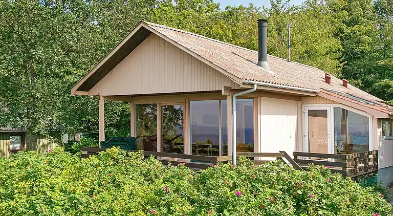 Holiday home in Vang