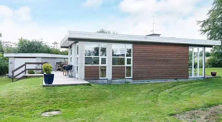 Holiday home in Allingåbro