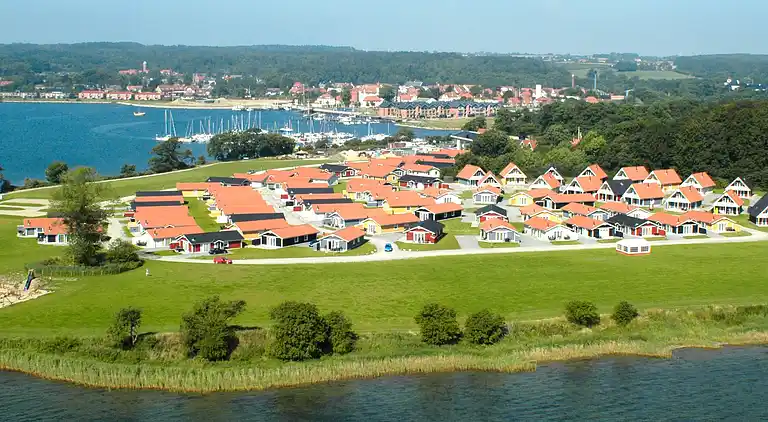 Flat w/view,main building