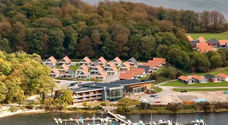 Flat w/view,main building