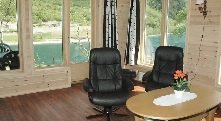 Semesterbostad i Stryns