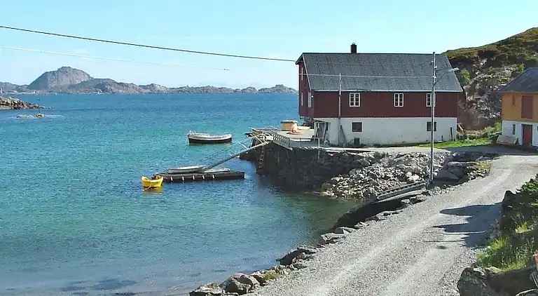 Semesterbostad i Ballstad