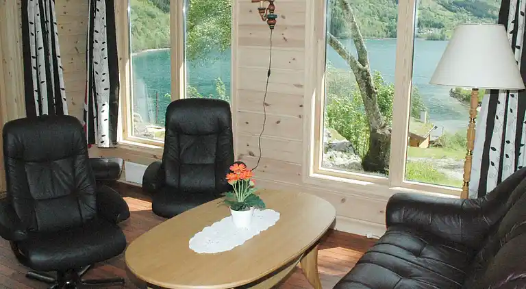 Semesterbostad i Stryns