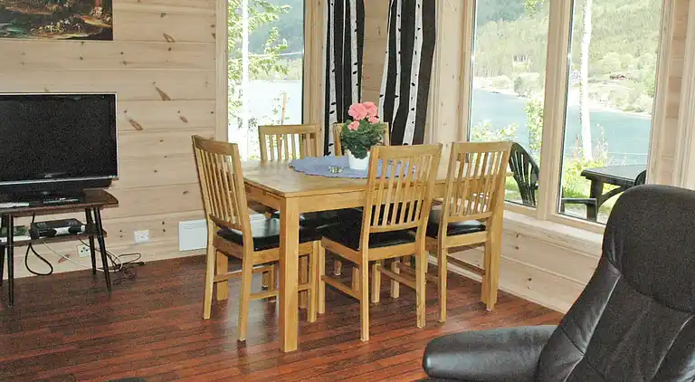 Semesterbostad i Stryns