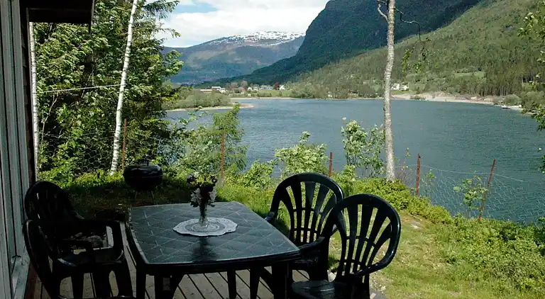 Semesterbostad i Stryns