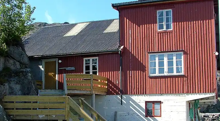 Semesterbostad i Ballstad