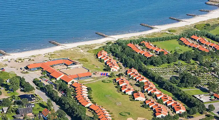 3 room,w/partially seaview