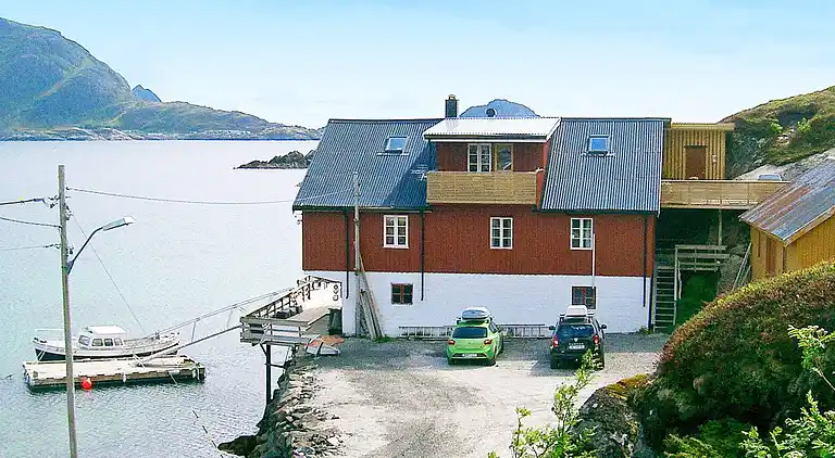 Semesterbostad i Ballstad