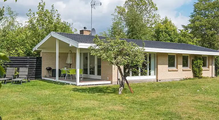 Holiday home in Løgten