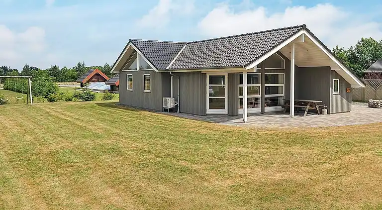 Holiday home in Kvie Sø