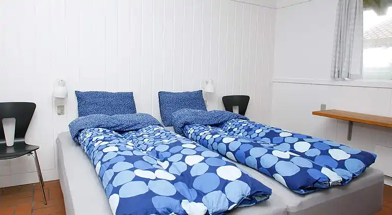 C-3 room,2 bathrooms,renovated