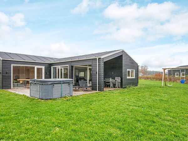 Holiday home in Fjellerup Strand