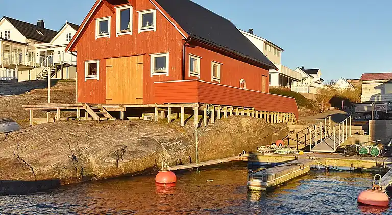 Semesterbostad i Bud