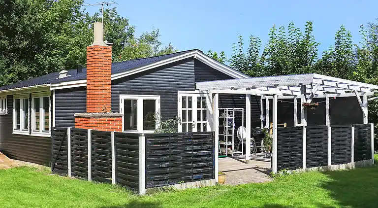 Sommerhus ved Fjellerup Strand