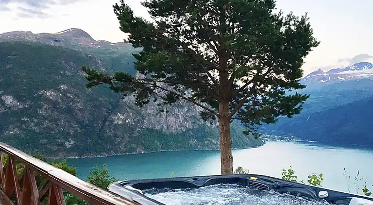 Semesterbostad i Norddal