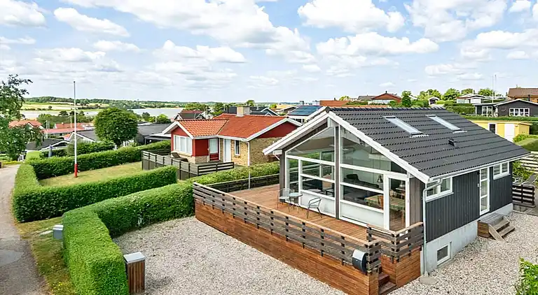 Semesterbostad vid Hejlsminde Strand