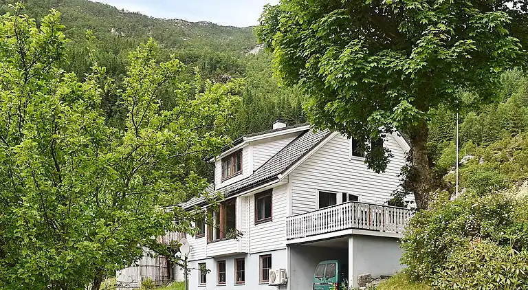 Holiday home in Aven