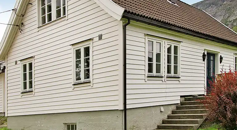 Holiday home in Flokenes