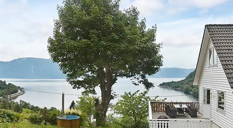 Holiday home in Aven