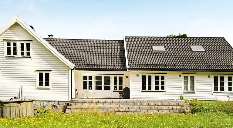 Holiday home in Flokenes