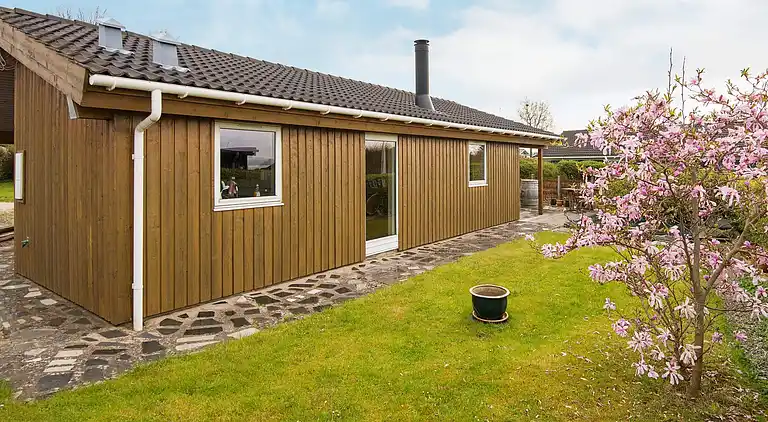 Holiday home in Følle Strand