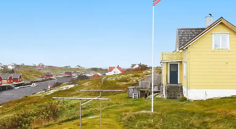 Holiday home in Titran