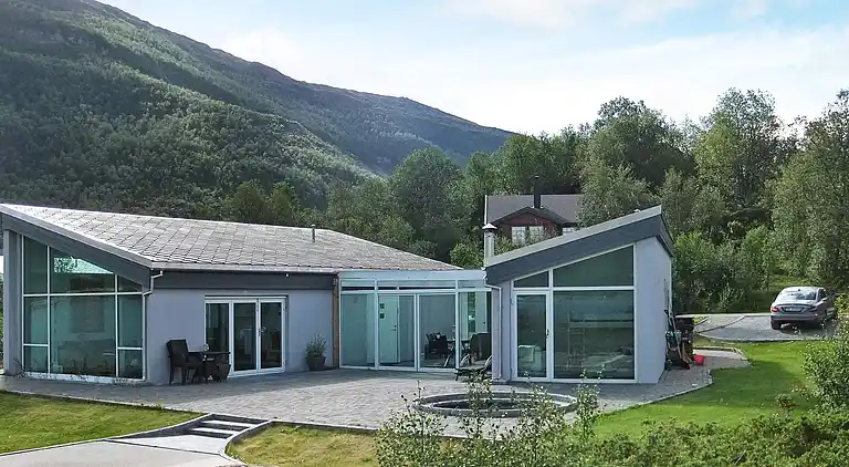 Holiday home in Sørfinnset