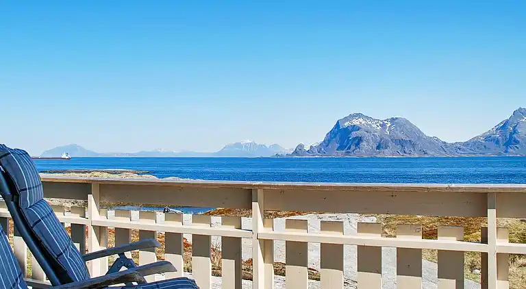 Holiday home in Nordøyvågen