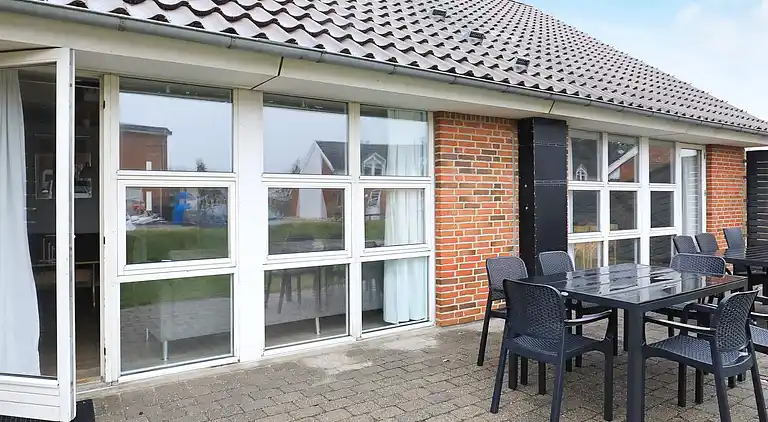 7 room,2 level,attached house