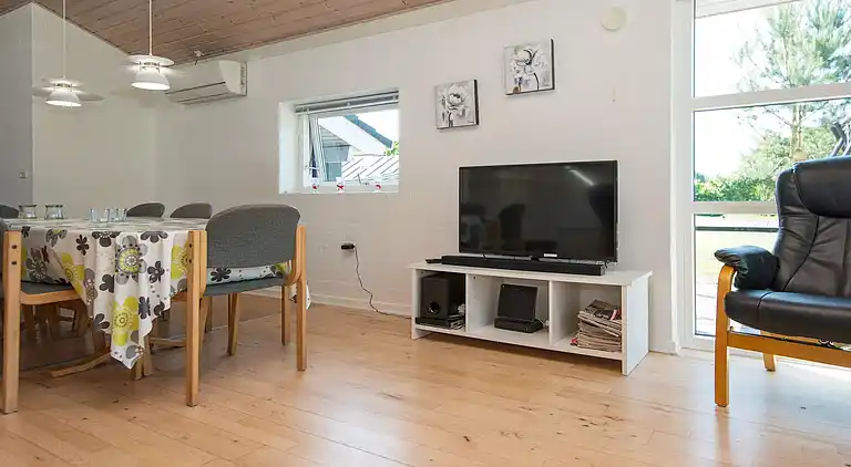 Holiday home in Fjellerup Strand