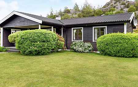 Sommerhus ved Bovallstrand