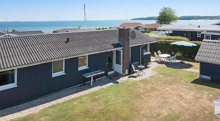 Holiday home in Hejlsminde Strand