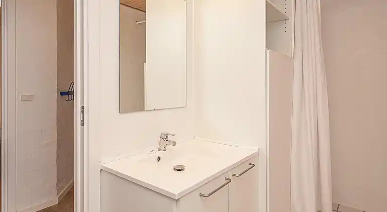 7 room,2 level,attached house