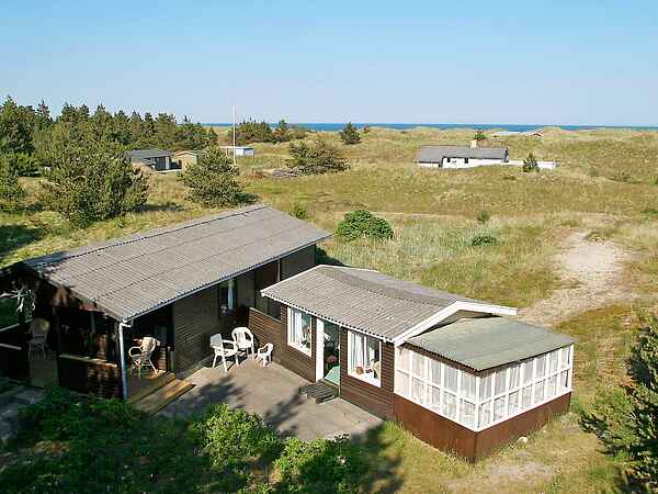 Holiday home in Råbjerg