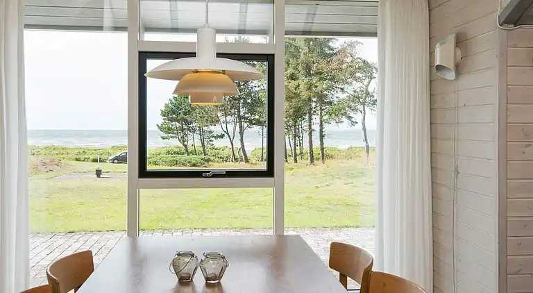 Semesterbostad i Knebel