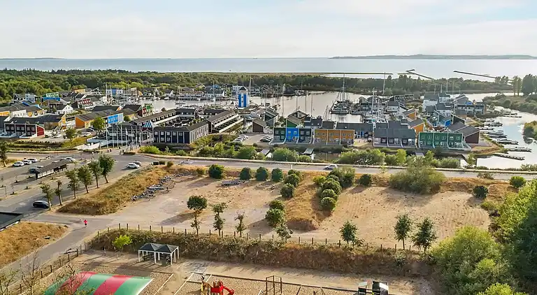 3 vær.renoveret st.+1.sal