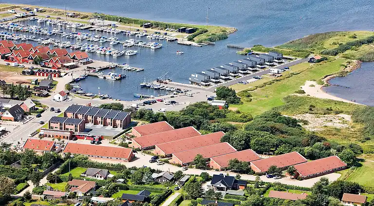 3 vær.2 plan,opv.maskine 4+2 pers.