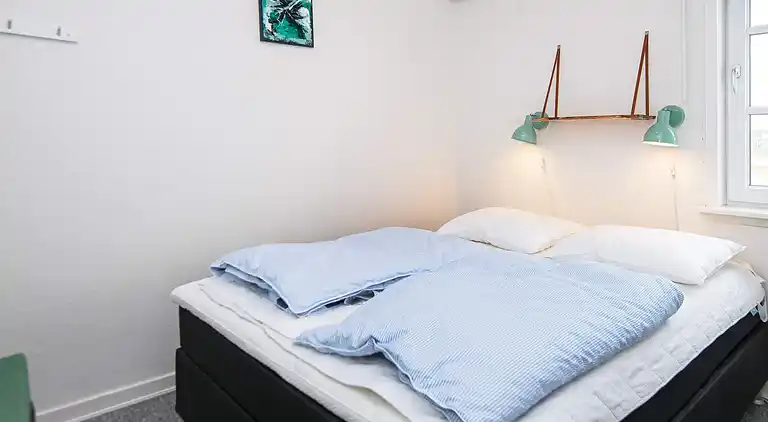 2 room,ground/1 st floor