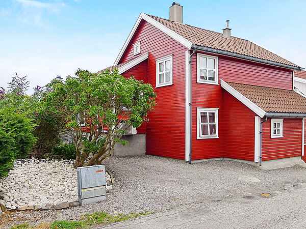 Holiday home in Randesund