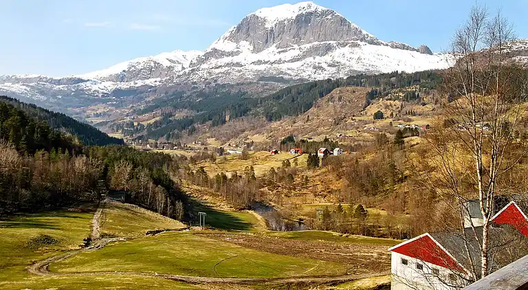 Holiday home in Bygstad