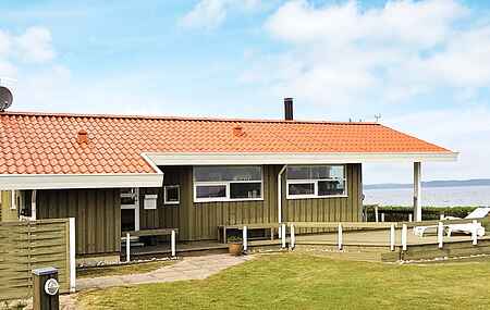 Sommerhus ved Høll Strand