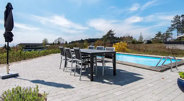 Sommerhus ved Øer Strand