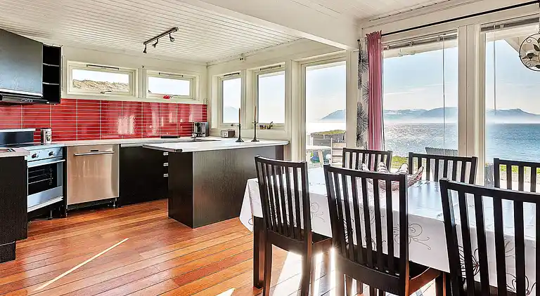 Holiday home in Lyngen