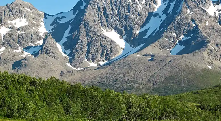 Holiday home in Lyngen
