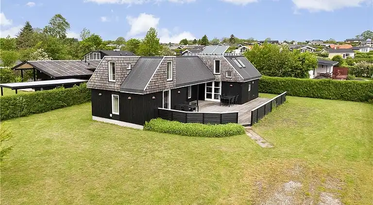 Holiday home in Følle Strand