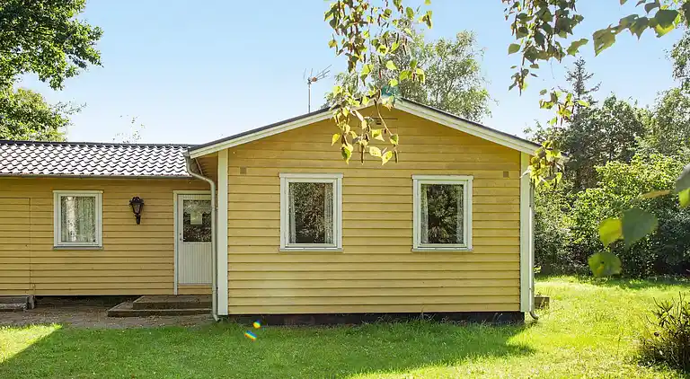 Sommerhus ved Fjellerup Strand