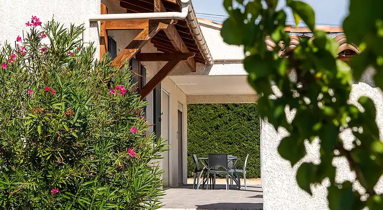 Villa in Sainte-Cécile-les-Vignes