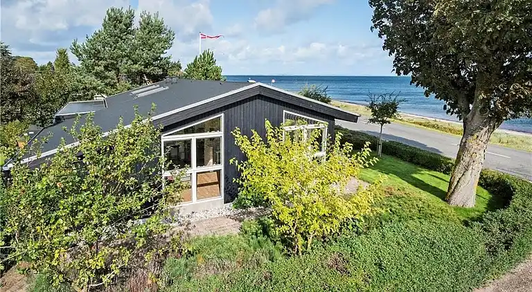 Sommerhus ved Ajstrup Strand