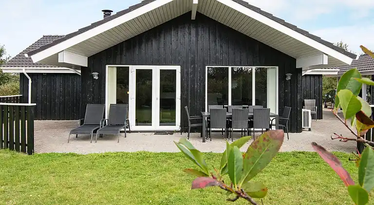 Holiday home in Skaven Strand