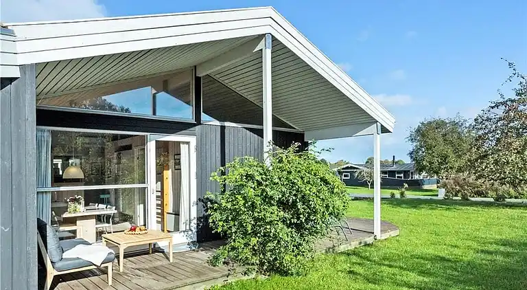 Sommerhus ved Pøt Strandby